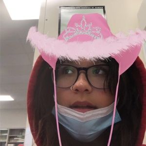 Meet your Posher, Iliana